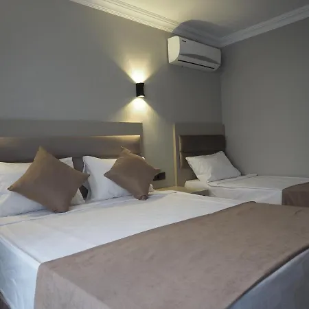 Zenia Hotel *